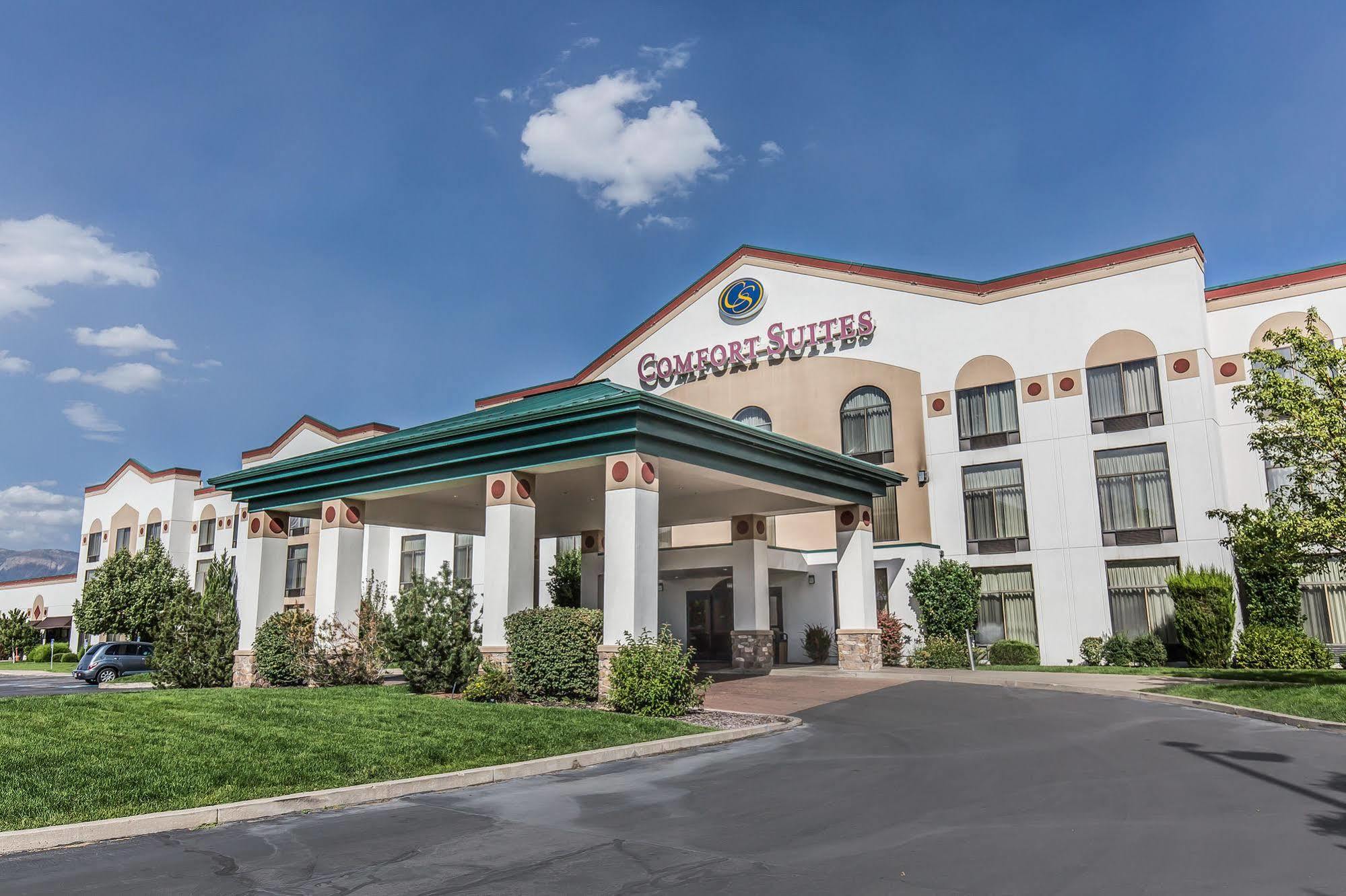 Comfort Suites Ogden Conference Center Exteriér fotografie